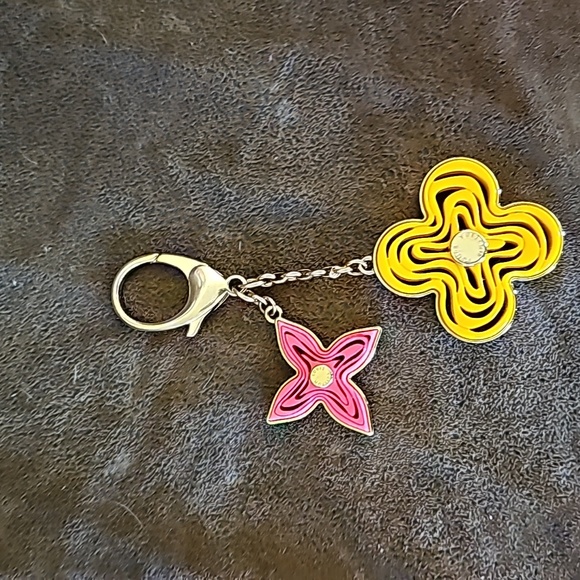 Authentic Louis Vuitton Pink and Yellow Resin Monogram Flower Bag Charm - Picture 3 of 6